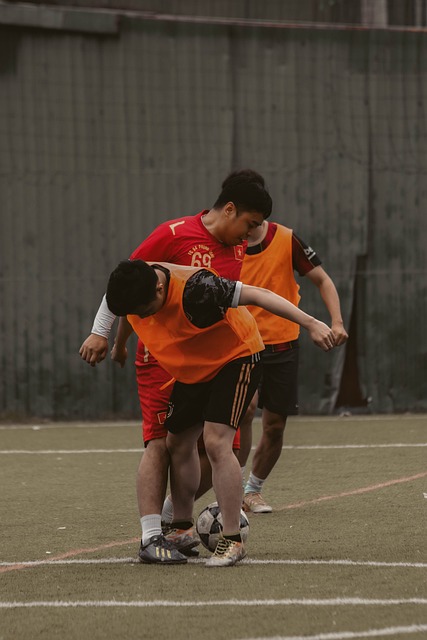 还折射出联